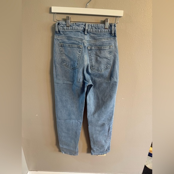 H&M Women's Straight Leg Blue Jeans - Picture 3 of 4